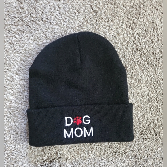 unbranded Accessories - NEW Dog Mom Beanie